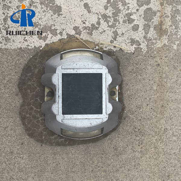 Aluminum Coloured Solar Road Marker Manufacturer In Japan